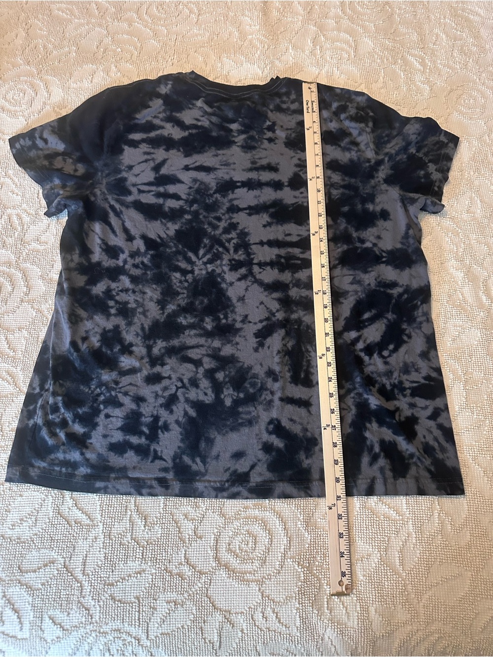Disney Parks Howl-O-ween Pluto Skeleton Glow-in-the-dark Tie Dye T Unisex XXL - Picture 6 of 9